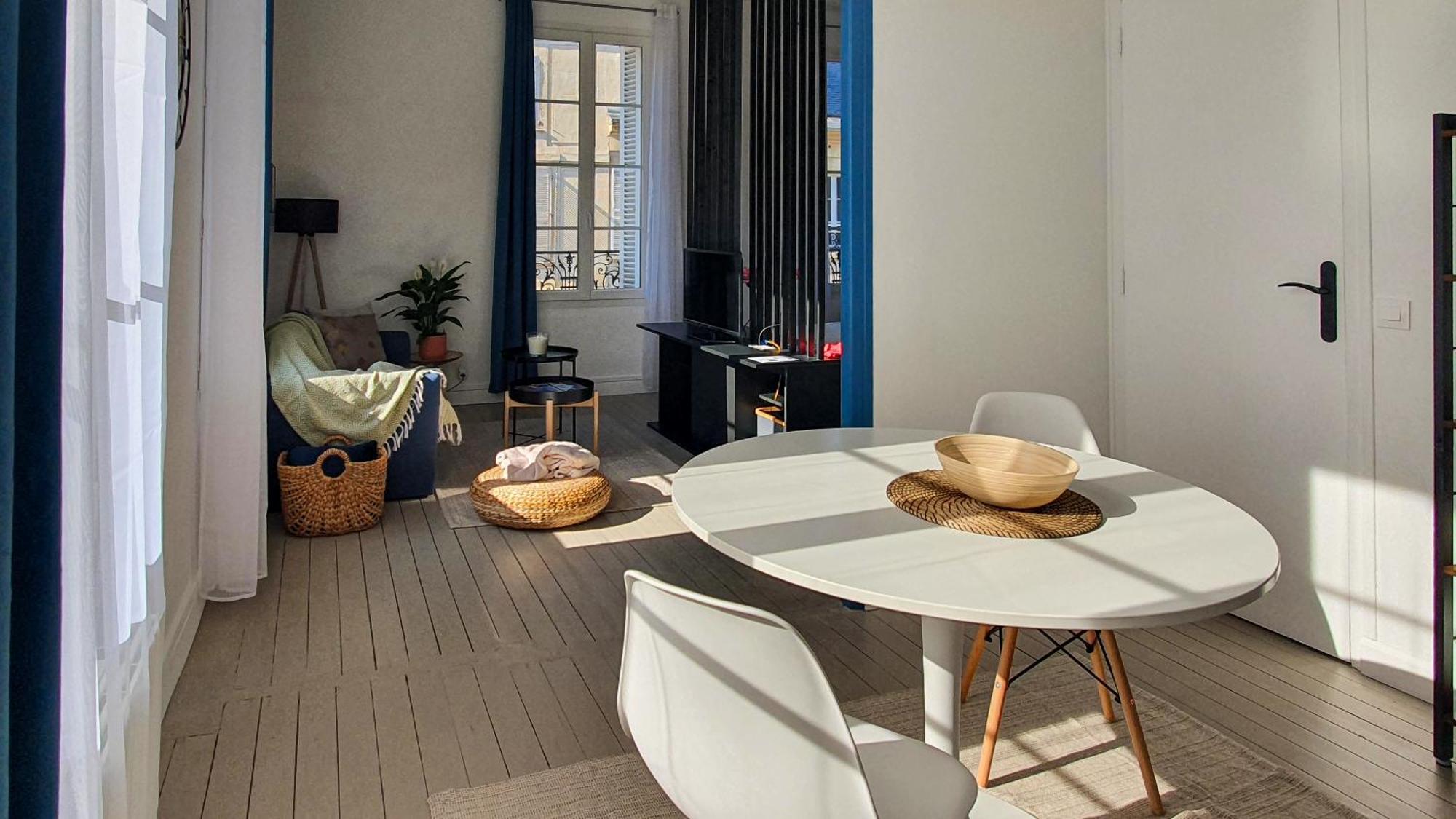 Charming Studio With View Of The Abbaye-Aux-Hommes Caen Szoba fotó